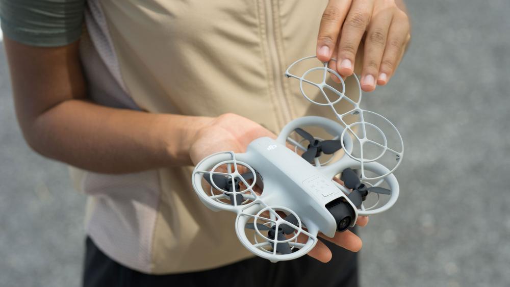 Instore-EE-DJI-Neo-iselendav-mini-droon-sisuloojatele-artikkel-1